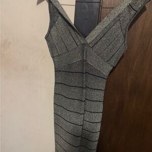 Guess body con evening dress size small worn only a few times